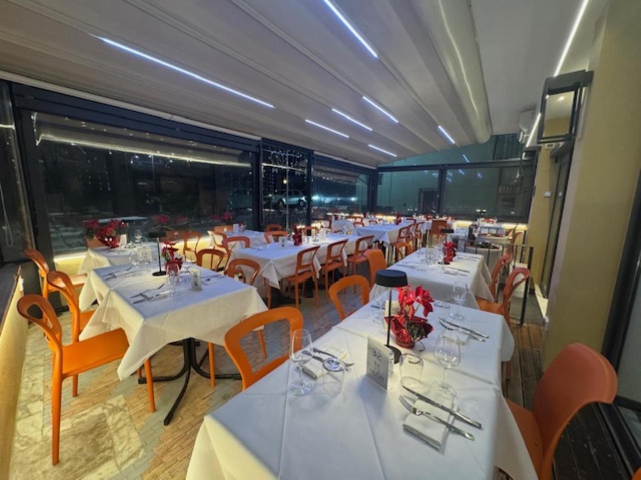 Hotel Ristorante Milton Varazze Exteriör bild